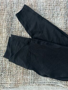 Women’s Black cross over leggings